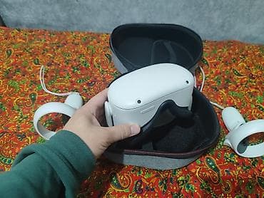 Meta Quest 2: Очки виртуальной реальности Meta Quest 2. Два контроллера движения — 1