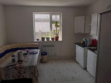 продам срочно: Продажа: частный дом с участком - Двухэтажный дом из блоков, кровля — 8