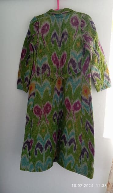 Киреге берилүүчү кийимдер: НАЦИОНАЛЬНЫЙ ЧАПАН (женский ) ручная работа (стёганный) новый — 2