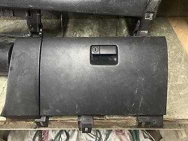 Детали электрики авто: Торпедо Nissan 2001 г., Б/у, Оригинал — 1