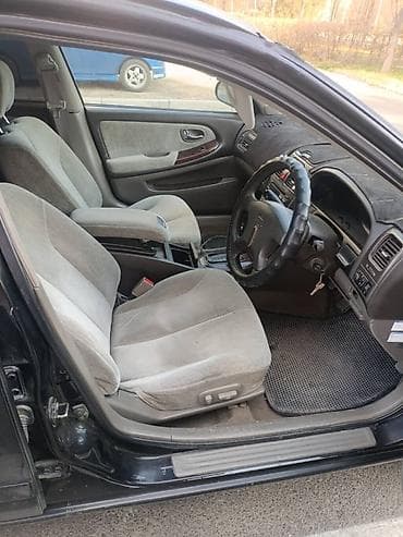 subaru aut: Nissan Cefiro: 1999 г., Седан — 8