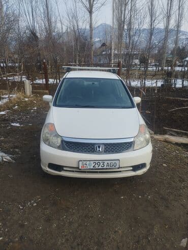 чехии: Honda Stream: 2004 г., 2 л, Автомат, Бензин, Универсал — 7