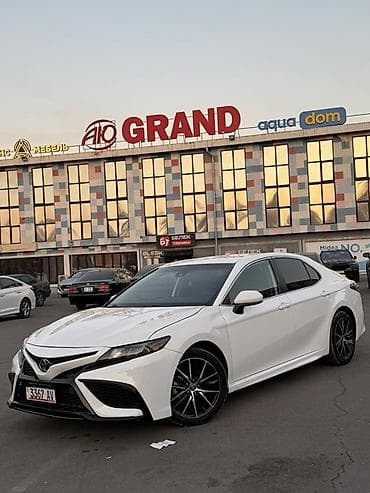 Toyota: Toyota Camry: 2021 г., 2.5 л, Автомат, Бензин, Седан — 6