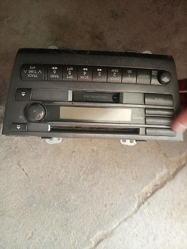 мерс 210 2 7: Штатная аудиосистема Toyota (CD/Tape, радио AM/FM) - Оригинальная — 3