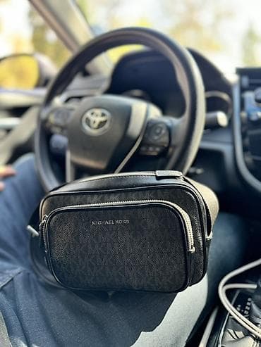 Барсетки: Мужская сумка через плечо Michael Kors - Модель: компактная — 2