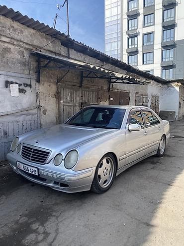дайхатсу 2001: Mercedes-Benz E-Class: 2001 г., Бензин, Седан — 5