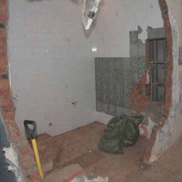 картинки на стену: Демонтажные работы Бишкек демонтаж стены стена бузабыз вывоз мусора — 4