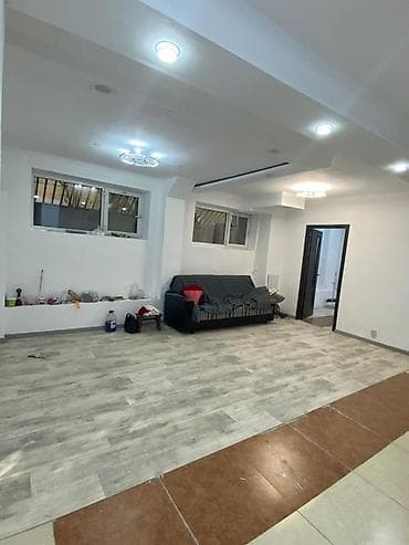 Коммерциялык мүлк: Кеңселерди ижаралоо, 105 м², Турак комплексинде, Өзүнчө кире бериши менен, Өзүнчө санитардык түйүнү менен — 6