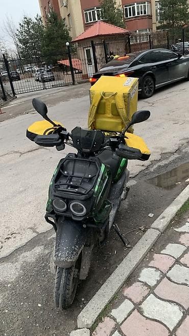 Мототехника: Скутер с багажным кофром для доставки - Тип: городской скутер с — 1