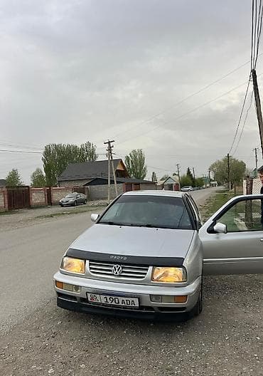 Volkswagen : 1999 г., 2 л, Кол менен иштөөчү, Бензин, Седан — 1