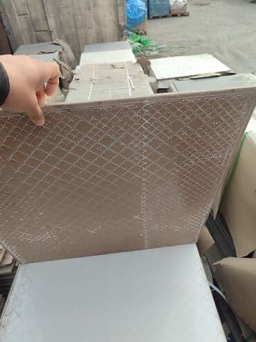 Сушилки: Керамическая плитка крупного формата для пола и стен. - Материал — 4