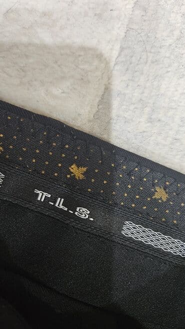 детская зимняя обувь для мальчиков: Разные подростковые брючки 4 пары + бомпер утеплённый, длина брюк на — 7