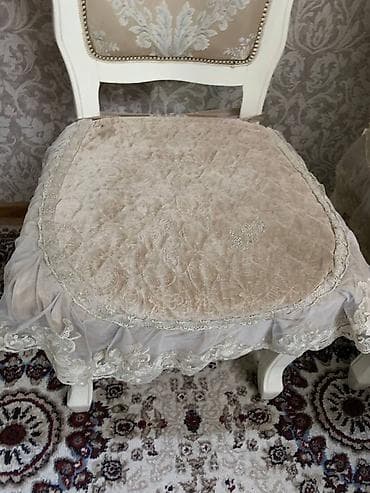 Тигүүчүлөр үчүн отургучтар: Зал үчүн отургуч, Жыгач — 7