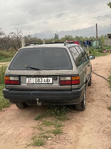 Транспорт: Volkswagen Passat Variant: 1991 г., 2 л, Кол менен иштөөчү, Бензин, Универсал — 3