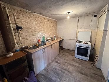продаю дом ала тоо 3: Продам! Участок / Дом 8.5 сот.155.000 $ Район Ж.Жолу / Фучика, по ул — 8