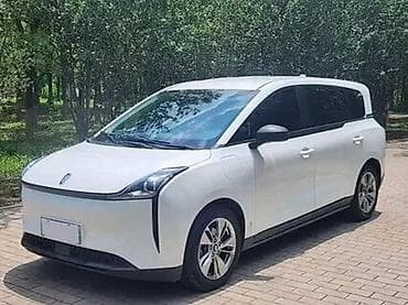 e53 4 8: Microcar : 2023 г., 0.1 л, Автомат, Электромобиль, Минивэн — 2