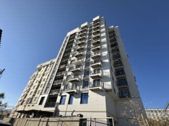 срочно продаётся 1 комнатная квартира в районе шлагбаум по улице кенсуйская 17 пересекает интергельпо ориентировочно парк фучика: Сдан, Элитка, 1 комната, 43 м² — 17