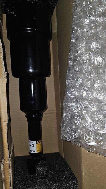 амортизатор каризма: Задний амортизатор Toyota Япония — 3