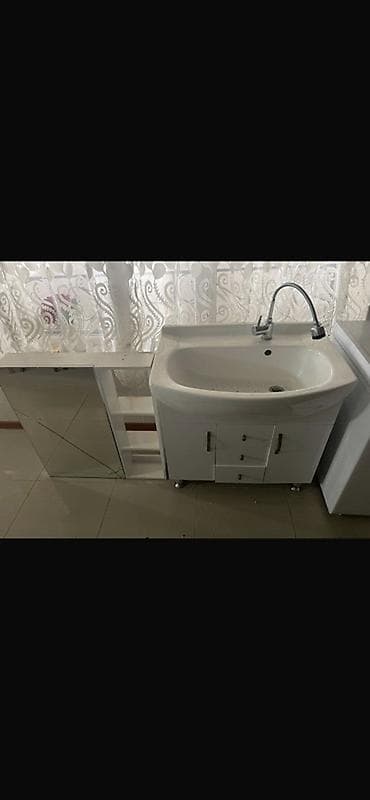 тумбочка под телек: Тумба для ванны, С раковиной, Самовывоз, цвет - Белый — 1