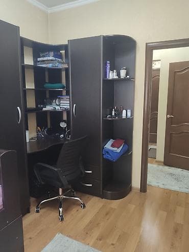 osh flat: 4 комнаты, 77 м², Восток-5 мкр 105 серия, 4 этаж, Косметический ремонт — 3