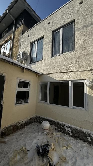 кв в центре: Сдастся дом в центре города
Кв/м по 20$ 
135 кв/м — 2