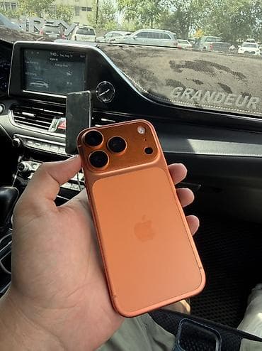 16e iphone: IPhone 17 Pro, Б/у, 256 ГБ, Оранжевый, Зарядное устройство, Чехол, 94 % — 4