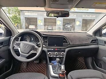 34: Hyundai Elantra: 2019 г., Автомат, Седан — 3