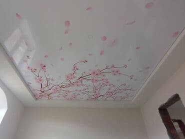 готовый домик: Натяжной потолок Матовое, Глянцевое, 3D потолки Гарантия, Бесплатная консультация, Бесплатный замер — 1