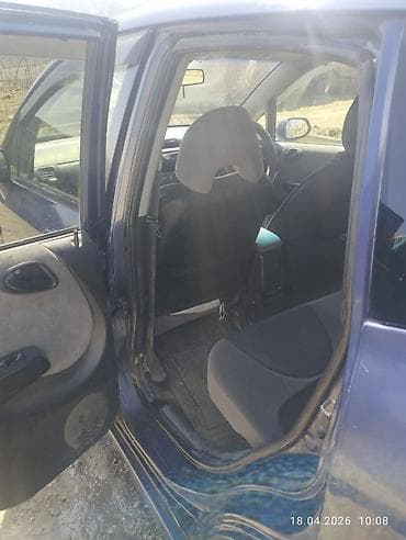 мото бишкек: Синий компактный хэтчбек 5 дверей. Орусс номерлүү Основные — 3