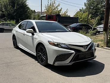 Продажа авто: Toyota Camry: 2021 г., 2.5 л, Вариатор, Гибрид, Седан — 1