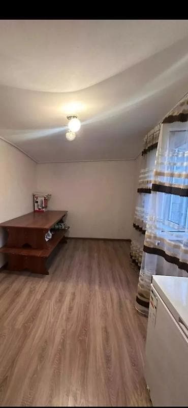 один хоз: 70 м², 4 комнаты, Забор, огорожен — 4