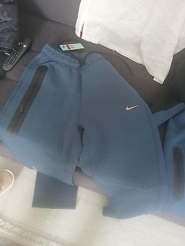 tech fleece: Спортивный комплект Nike + легкая рубашка и пуховый жилет 1) Костюм — 1