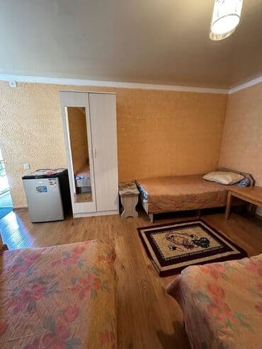 Номер, Гостевой дом «Уют» Чолпон-Ата, Парковка, стоянка