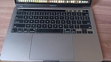 Продаю MacBook Pro 2020 год состояние хорошее количество циклов — 2