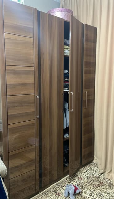 мебель спаль: Спальный гарнитур в современном стиле, отделка под тёплый орех с — 1