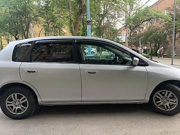honda 2: Honda Civic: 2002 г., 1.5 л, Вариатор, Бензин, Хэтчбэк — 4