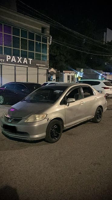 Honda Fit: 2003 г., 1.5 л — 1
