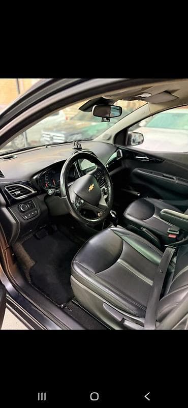Chevrolet Spark: 2019 г., Автомат, Бензин, Хэтчбэк — 3