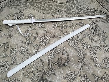 Освещение: Декоративный меч в японском стиле (катана) белого цвета - Материал — 1