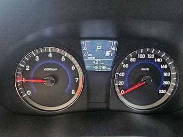 haima 3: Hyundai Accent: 2011 г., 1.6 л, Автомат, Бензин, Седан — 5