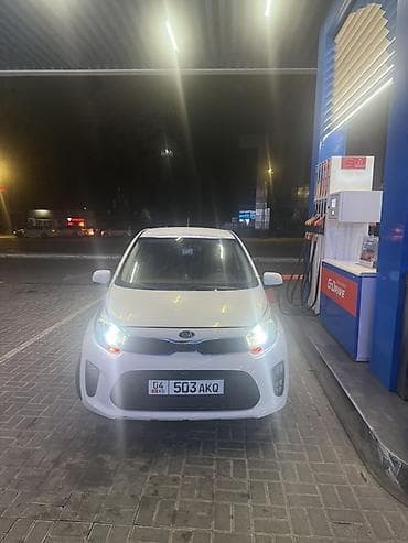 дама в канте: Kia Picanto: 2018 г., Хэтчбэк — 3