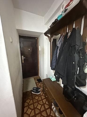 flat osh: 2 комнаты, 49 м², Индивидуалка, 5 этаж, Косметический ремонт — 10