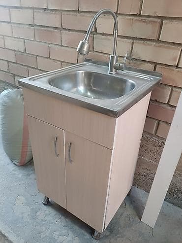 кухоный мойка: Кухонная мойка с тумбой и смесителем Подходит для кухни, дачи — 1