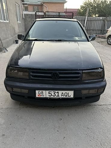 mers 817: Volkswagen Vento: 1992 г., 2 л, Механика, Бензин, Седан — 1