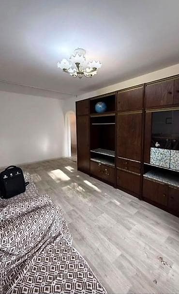 3 комнаты, 58 м², 4 мкр 104 серия, 4 этаж, Косметический ремонт — 5