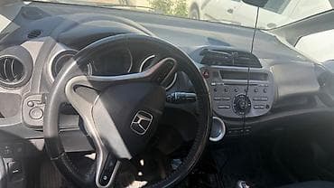4: Honda Fit: 2010 г., 1.4 л, Робот, Бензин, Хэтчбэк — 5