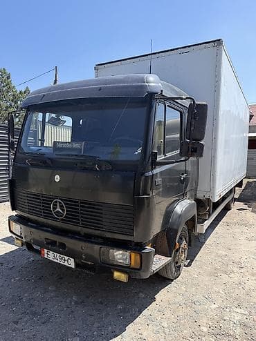 мерс 815: Грузовик, Mercedes-Benz, Дубль, 7 т, Б/у — 1