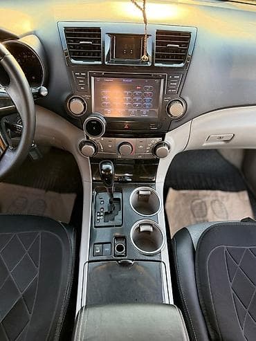 домкрат для джипа: Toyota Highlander: 2010 г., 3.5 л, Автомат, Газ, Внедорожник — 7