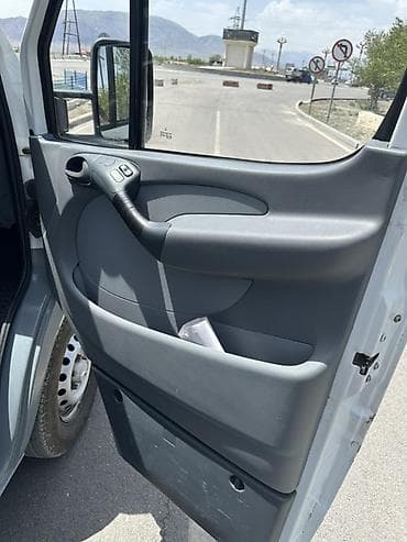 Транспорт: Легкий грузовик, Mercedes-Benz — 8
