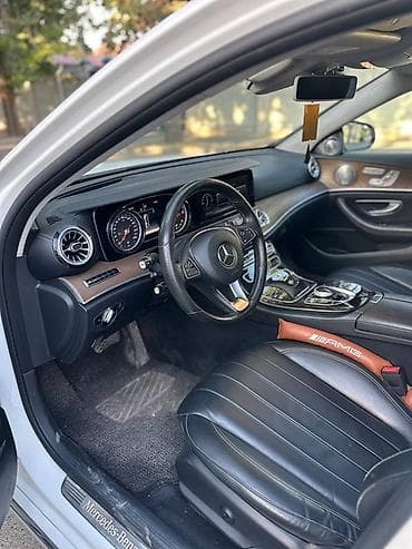 Транспорт: Mercedes-Benz E-Class: 2018 г., 2.2 л, Автомат, Бензин, Седан — 5